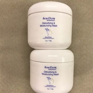 Detoxifying & Moisturizing Mask